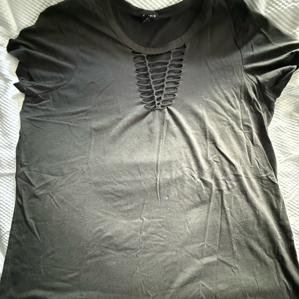Torrid Charcoal Short Sleeve Top with Cutout Detail